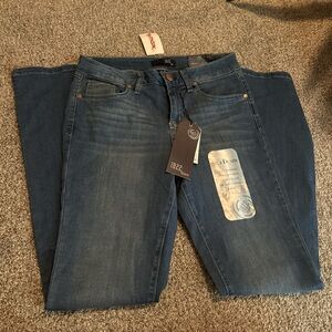 1822 Denim Women's Classic Blue Skinny Jeans